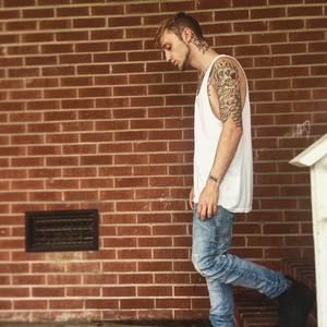 Meet your Posher, Robbie